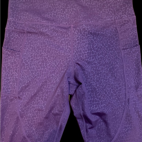 Zyia purple river stone light n tight pocket Capri legging high rise - Picture 3 of 6